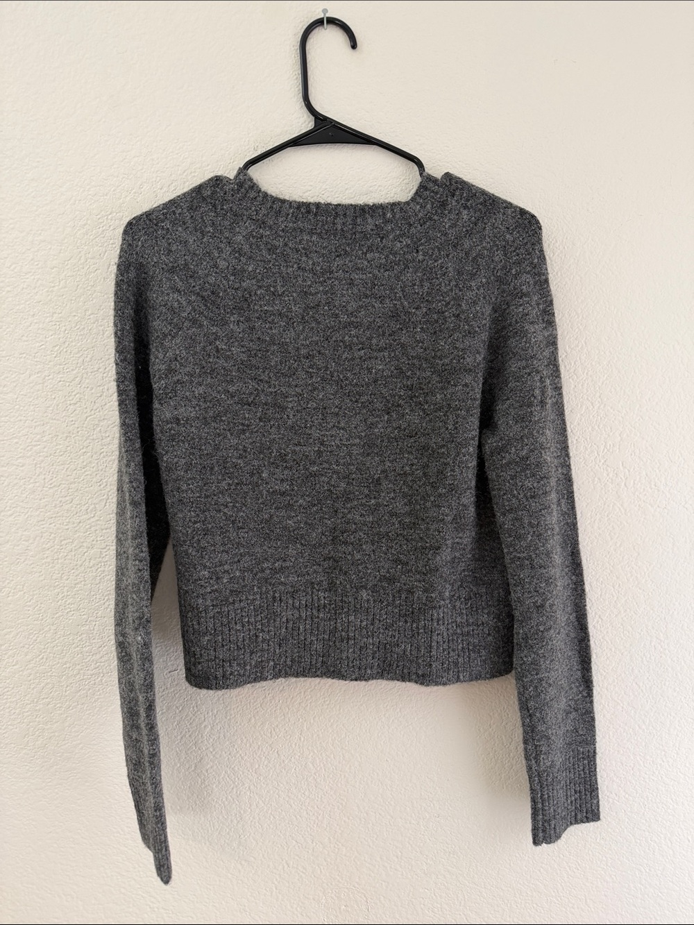 Free People School Girl Crop Cardigan Charcoal Gray Size Medium NWOT - Picture 4 of 8